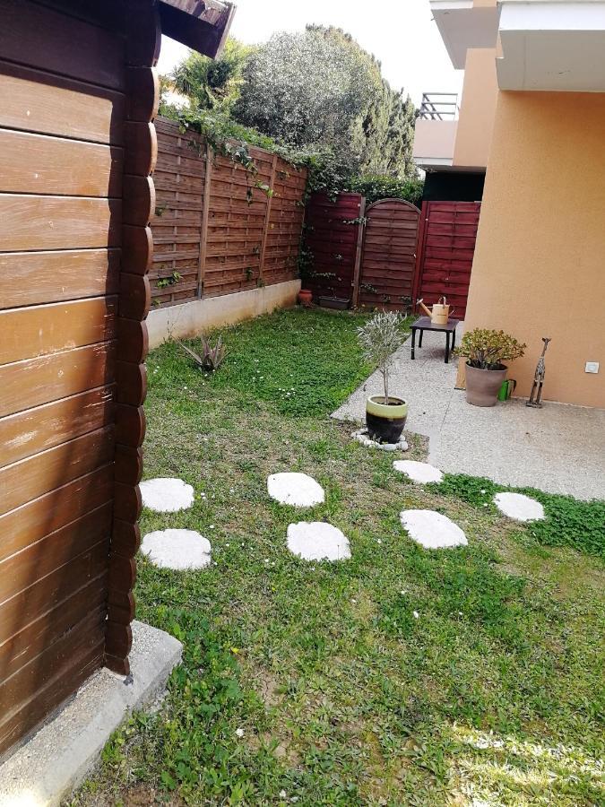Lovely & Garden - Pres Des Plages Apartment *