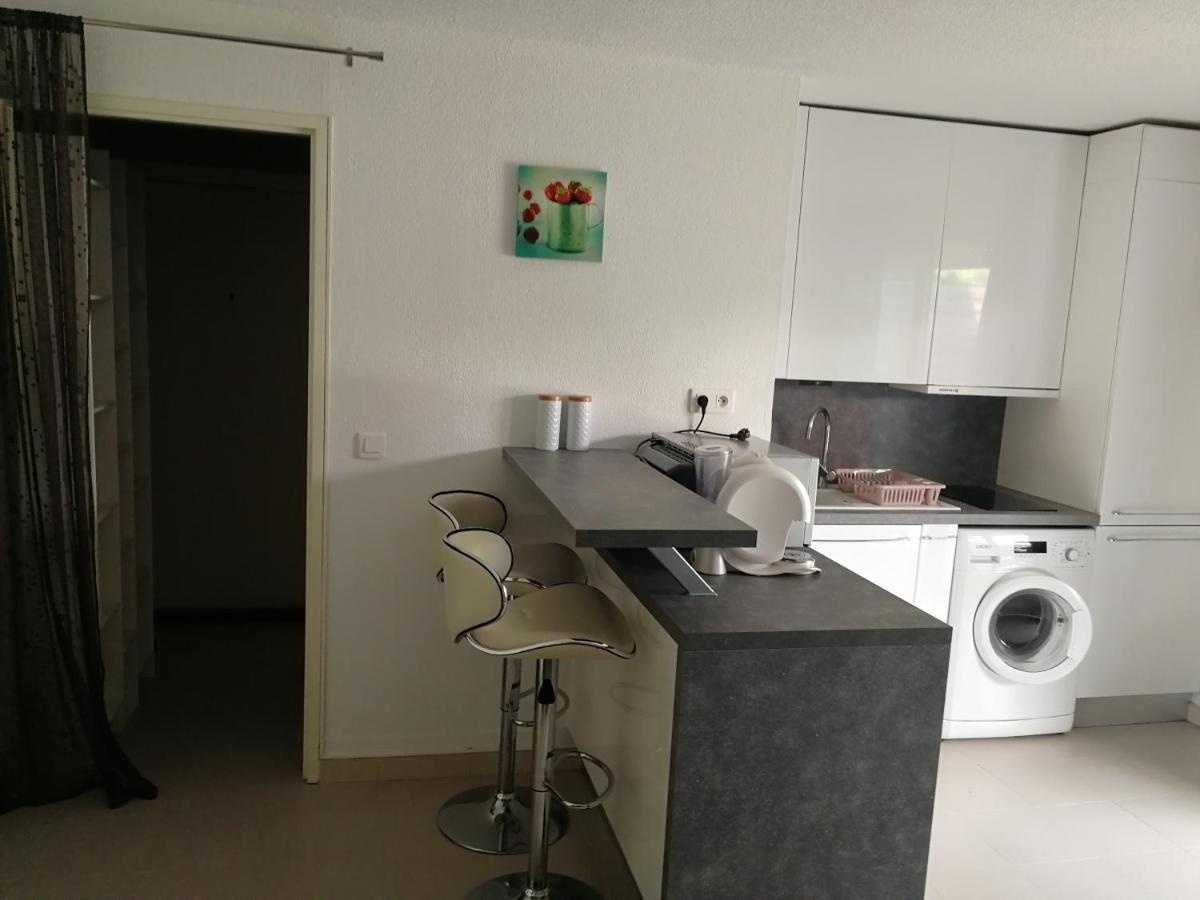 Apartment Lovely & Garden - Pres Des Plages